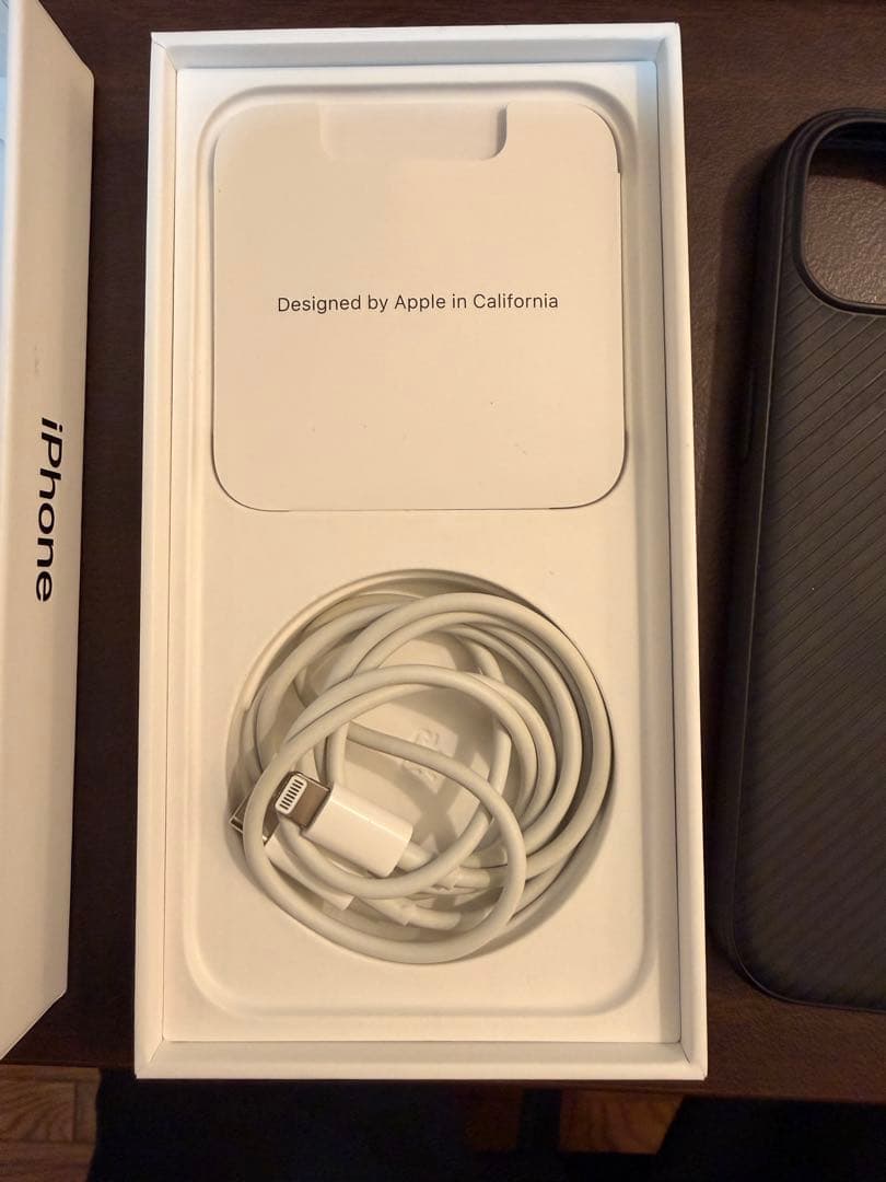 iPhone13 256GB ブラック SIMフリー 箱有・美品