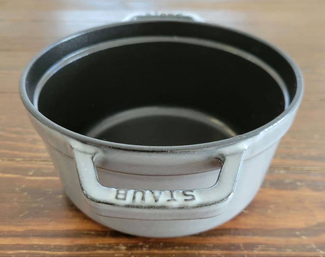 STAUB LA COCOTTE 両手鍋 グレー１６cm