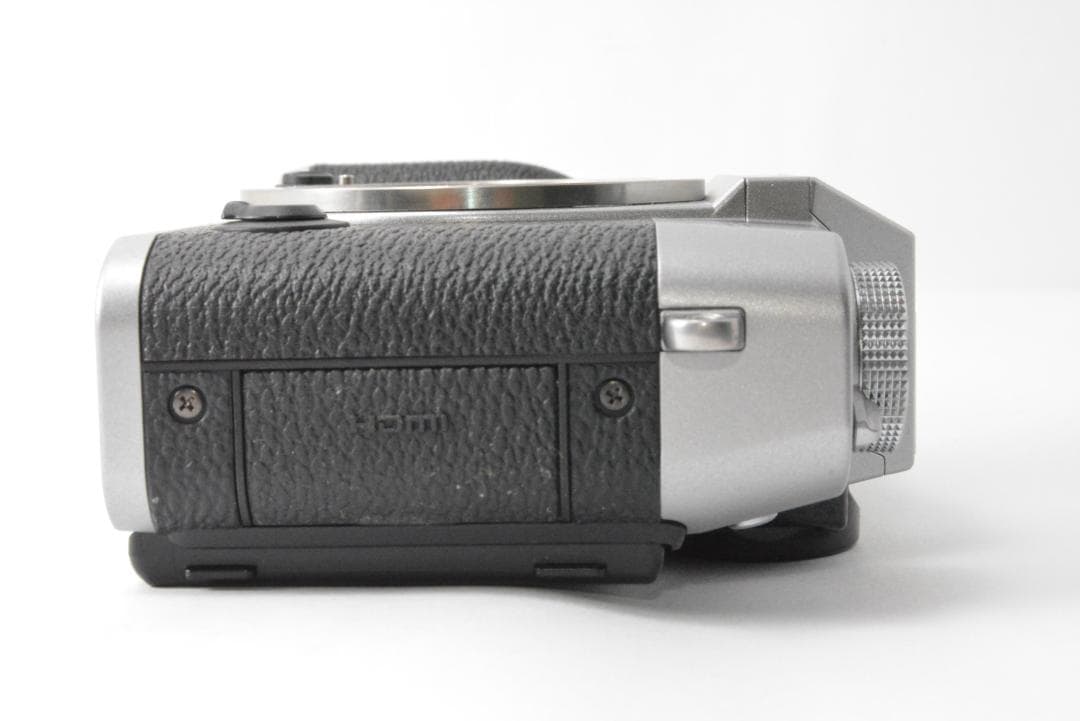 ショット数3800枚★美品★フジフィルム FUJIFILM X-T20 ボディ