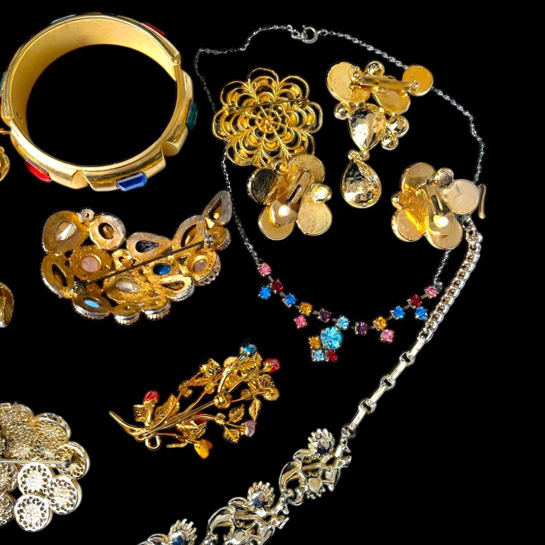 ☆2025年&2026年福袋☆レッド&マルチカラー☆18点アクセサリーセット