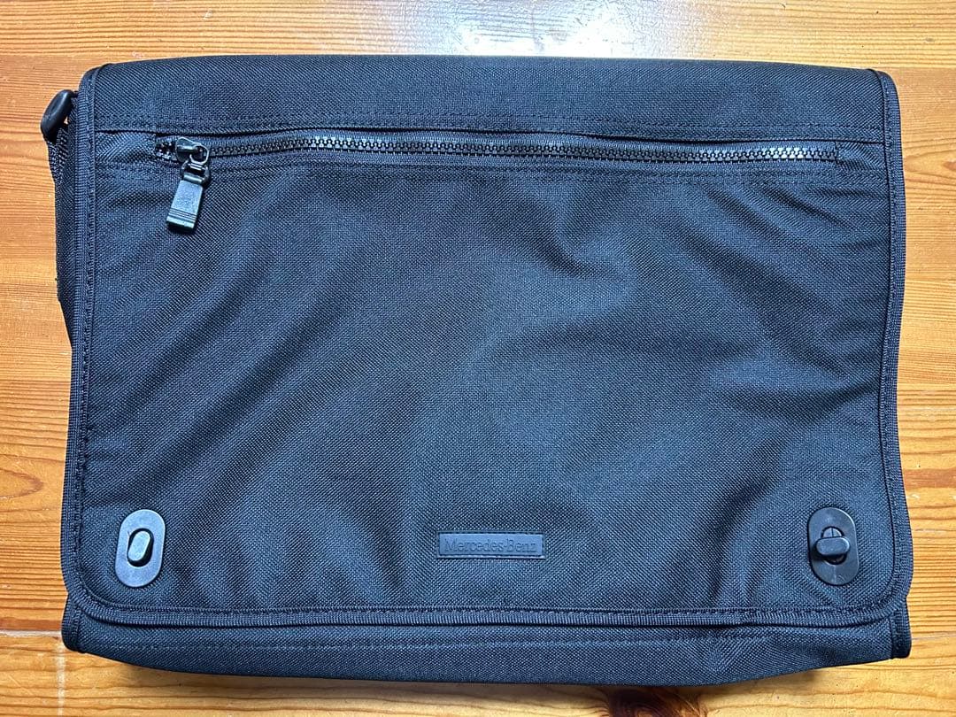 【非売品】Mercedes-Benz ノートPCショルダーカバン