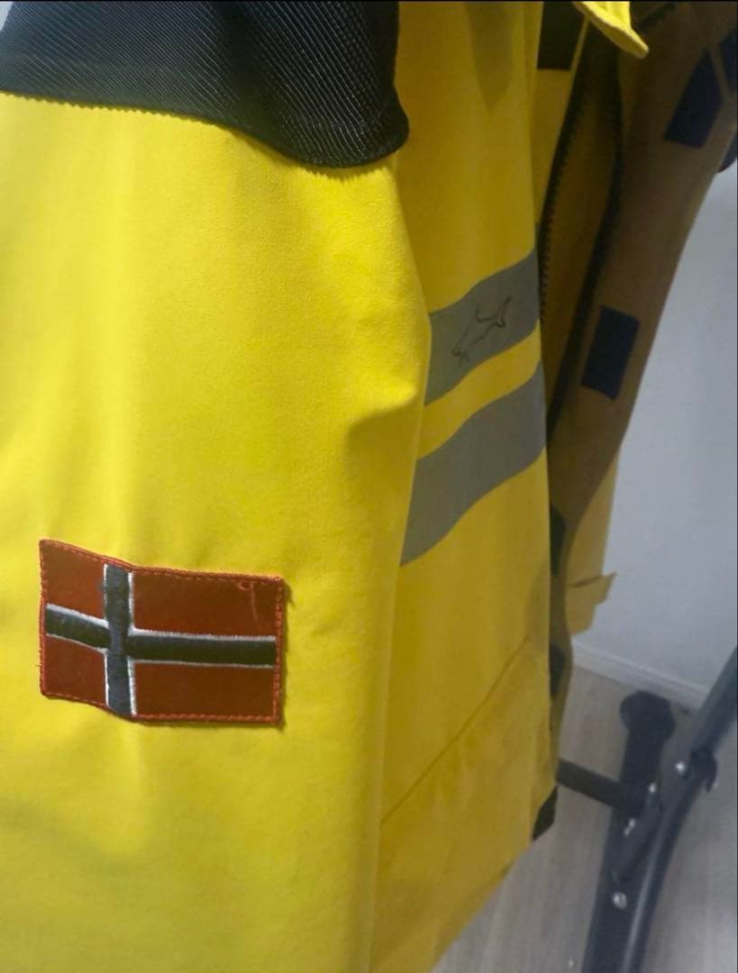 Paul＆sharkノルウェー国旗付きイエロージャケット