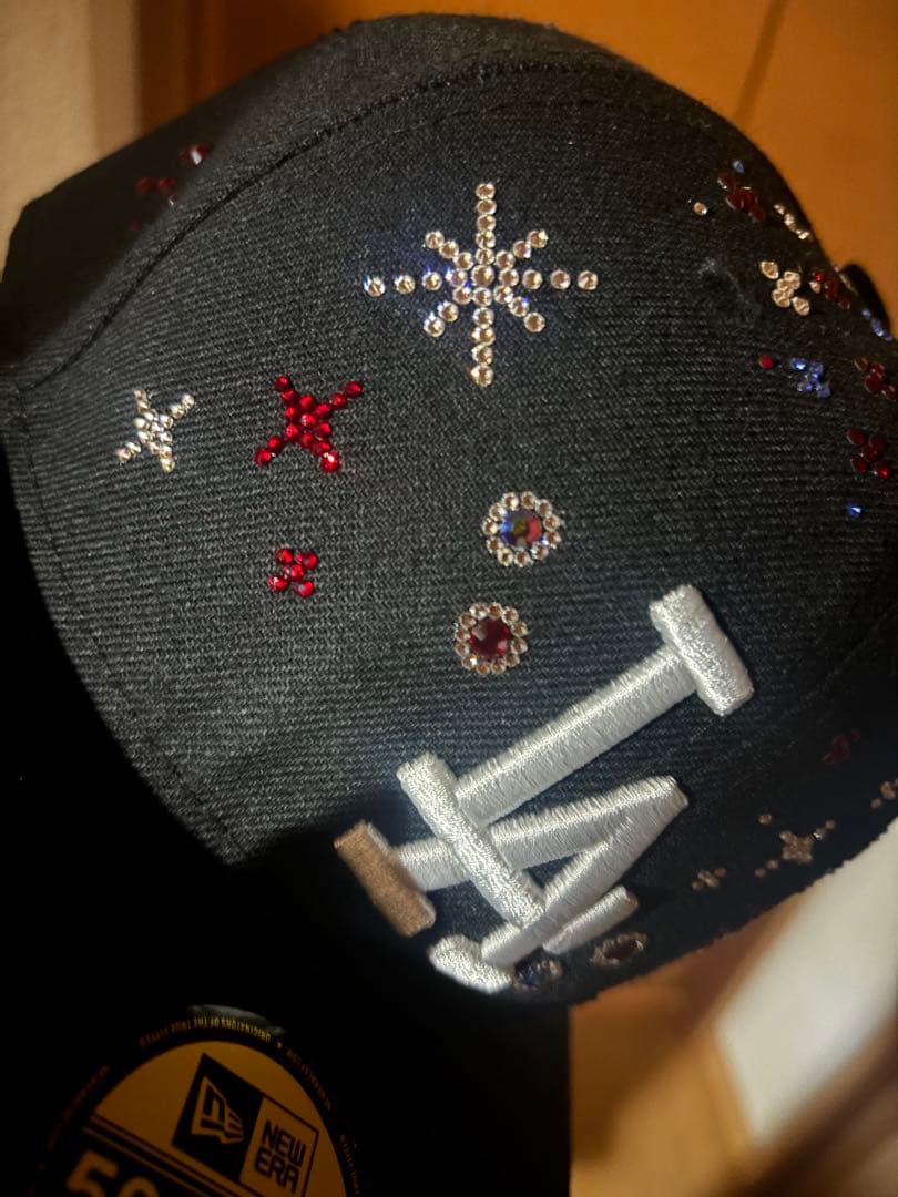 在庫処分New Era 59FIFTY ブラック 71/2スワロフスキー