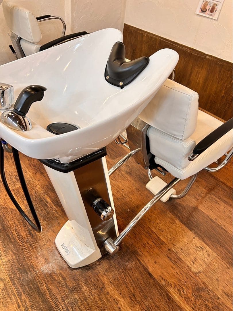 【愛知から3台中の❶】タカラベルモント　シャンプー台　引取り限定