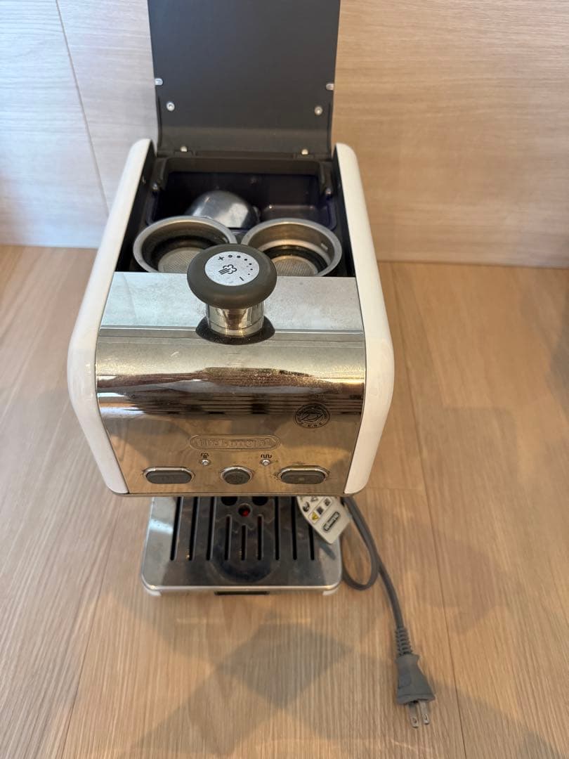 コーヒーメーカー・エスプレッソマシン DeLonghi kMix Espresso Cappuccino Maker