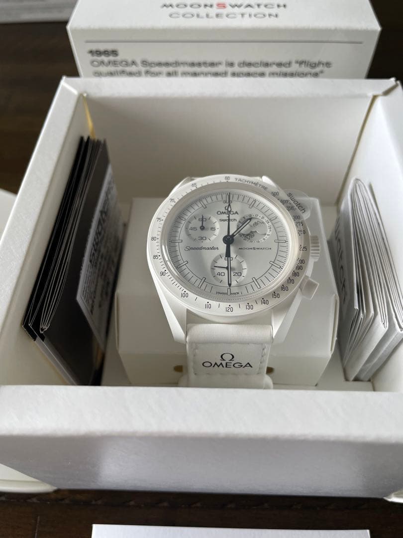 希少! OMEGA x Swatch オメガ スウォッチ スヌーピー 白 新品