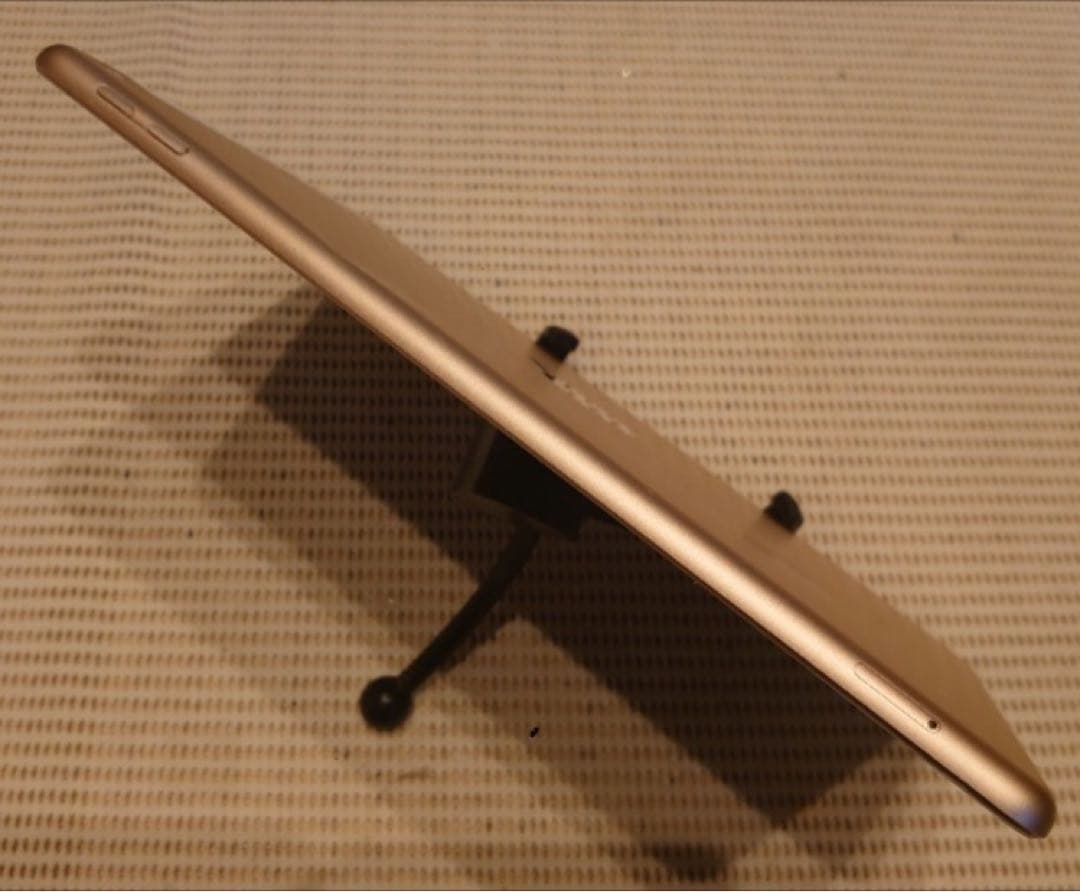 DMPWV完動品SIMフリーiPad第6世代(A1954)本体128GB送料込