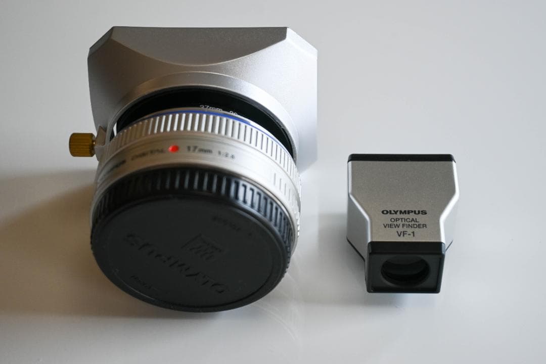 オリンパス M.ZUIKO 17mm F2.8 パンケーキレンズ＋ VF-1