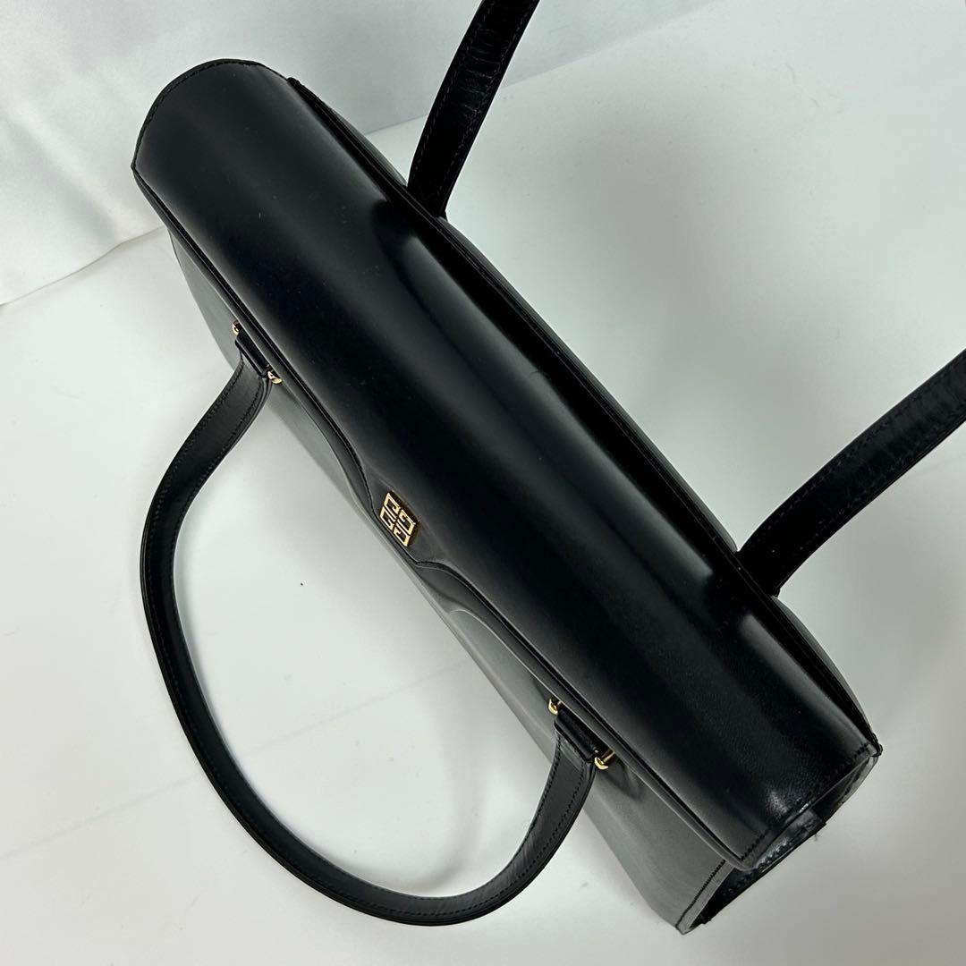 美品✨ GIVENCHY フォーマルバッグ レザー