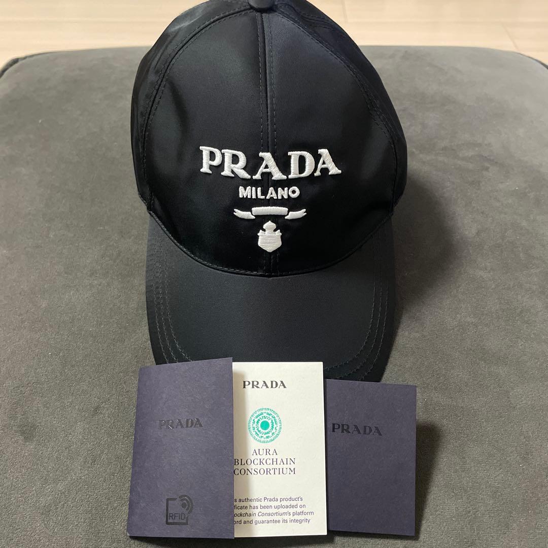 ヘレンメリル PRADA 黒 ナイロンキャップ 認証カード付き