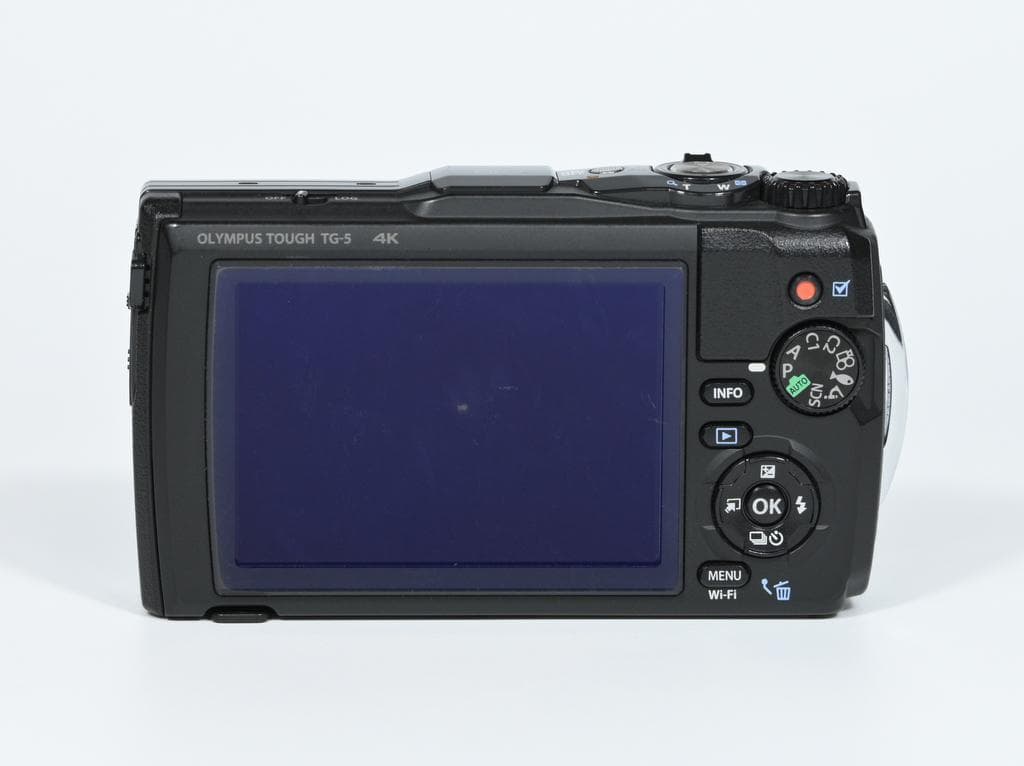 【美品】オリンパス　OLYMPUS Tough TG-5《LEDライトガイド付》