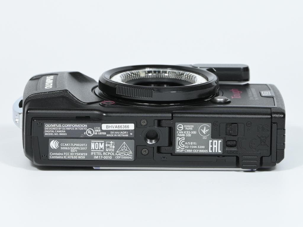 【美品】オリンパス　OLYMPUS Tough TG-5《LEDライトガイド付》