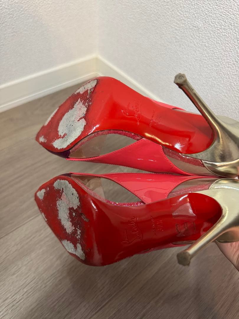 Christian Louboutin ハイヒール パンプス37ハーフ