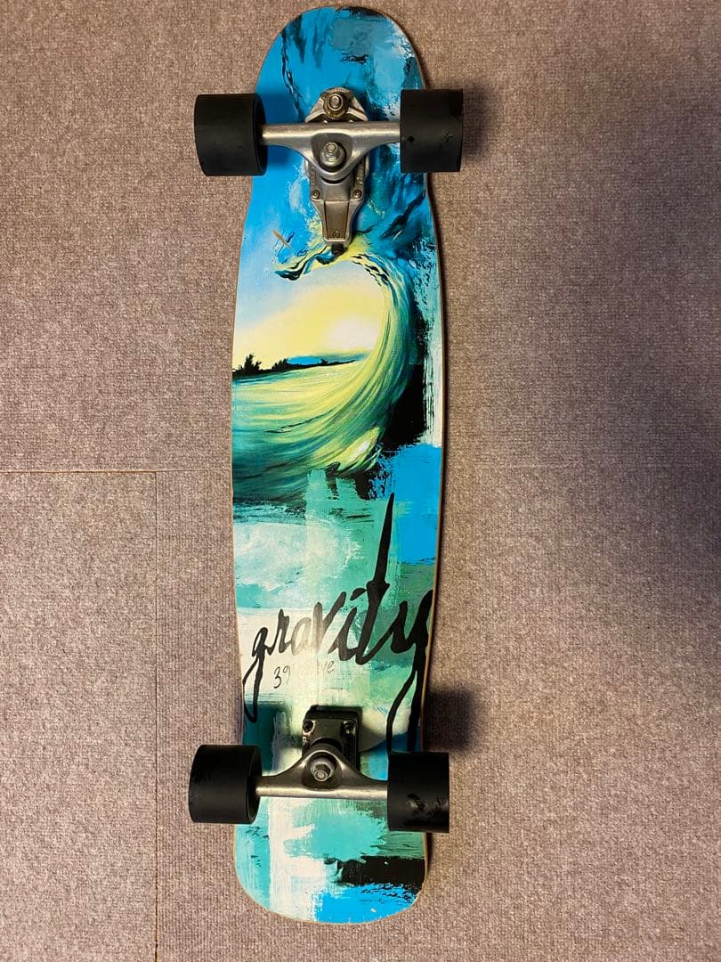 スケートボード Gravity Skateboards