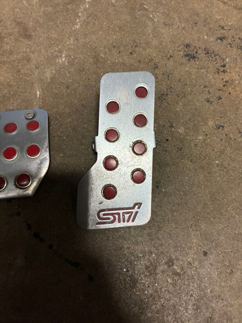 スバル STI ペダルカバー　MT インプレッサ　レガシー　WRX