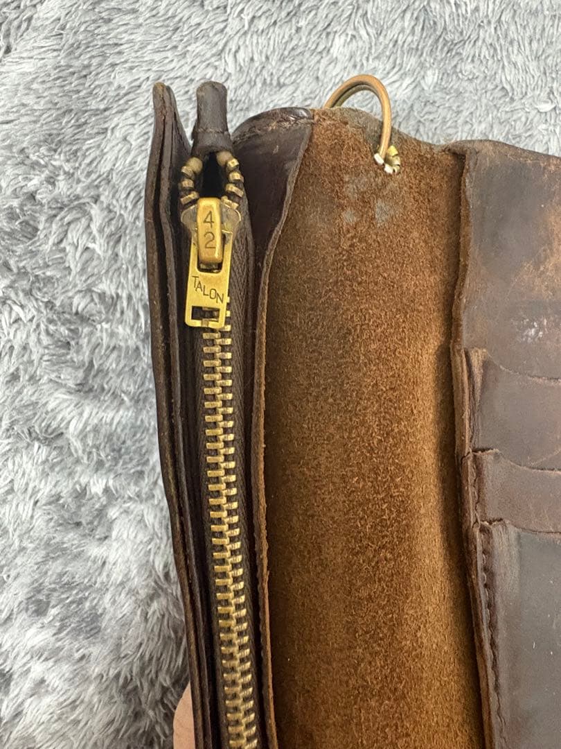 HTC ミドルウォレット ターコイズ フラワーモチーフ スタッズダークブラウン