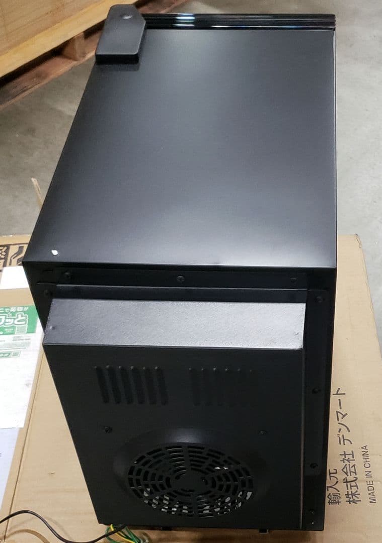 PlusQ/プラスキュー ワインセラー 8本収納 BWC-008P ブラック