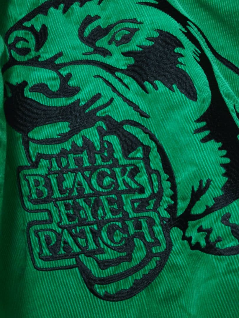 【美品】ブラックアイパッチ 刺繍 コーデュロイジャケット 裏地ヒョウ柄 猛犬注意