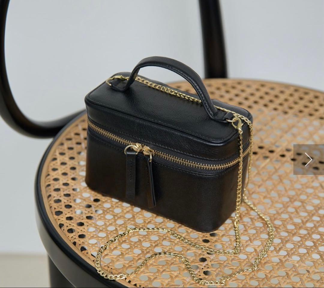 【Hoaw.】バニティショルダー　ブラック