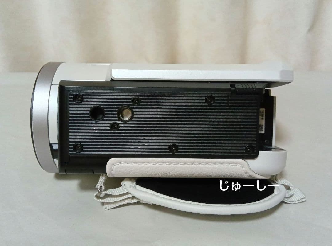 デジタル 4K ビデオカメラ　パナソニック　VX2M　ホワイト