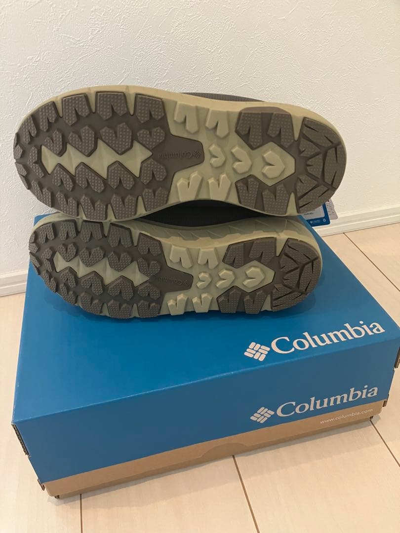 Columbia カーキ系ブーツ 新品タグ付き25cm