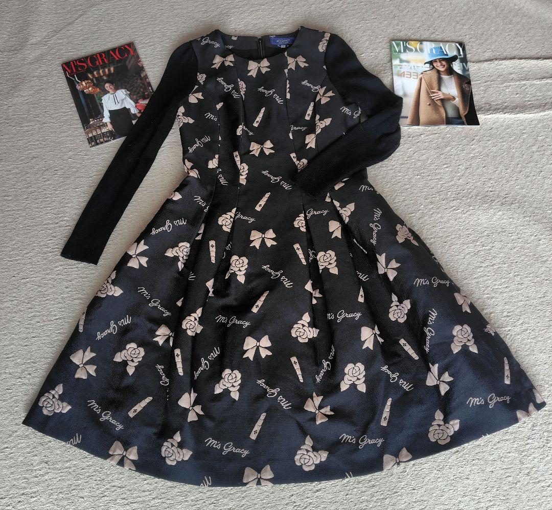 エムズグレイシー 花柄、リボン、リップ、ロゴ入り長袖ワンピース 40