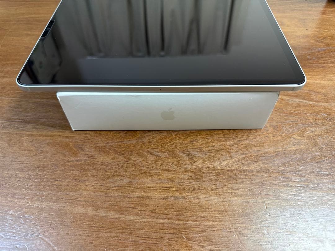 【極美品】iPad Pro 11 第4世代 128GB セルラー SIMフリー