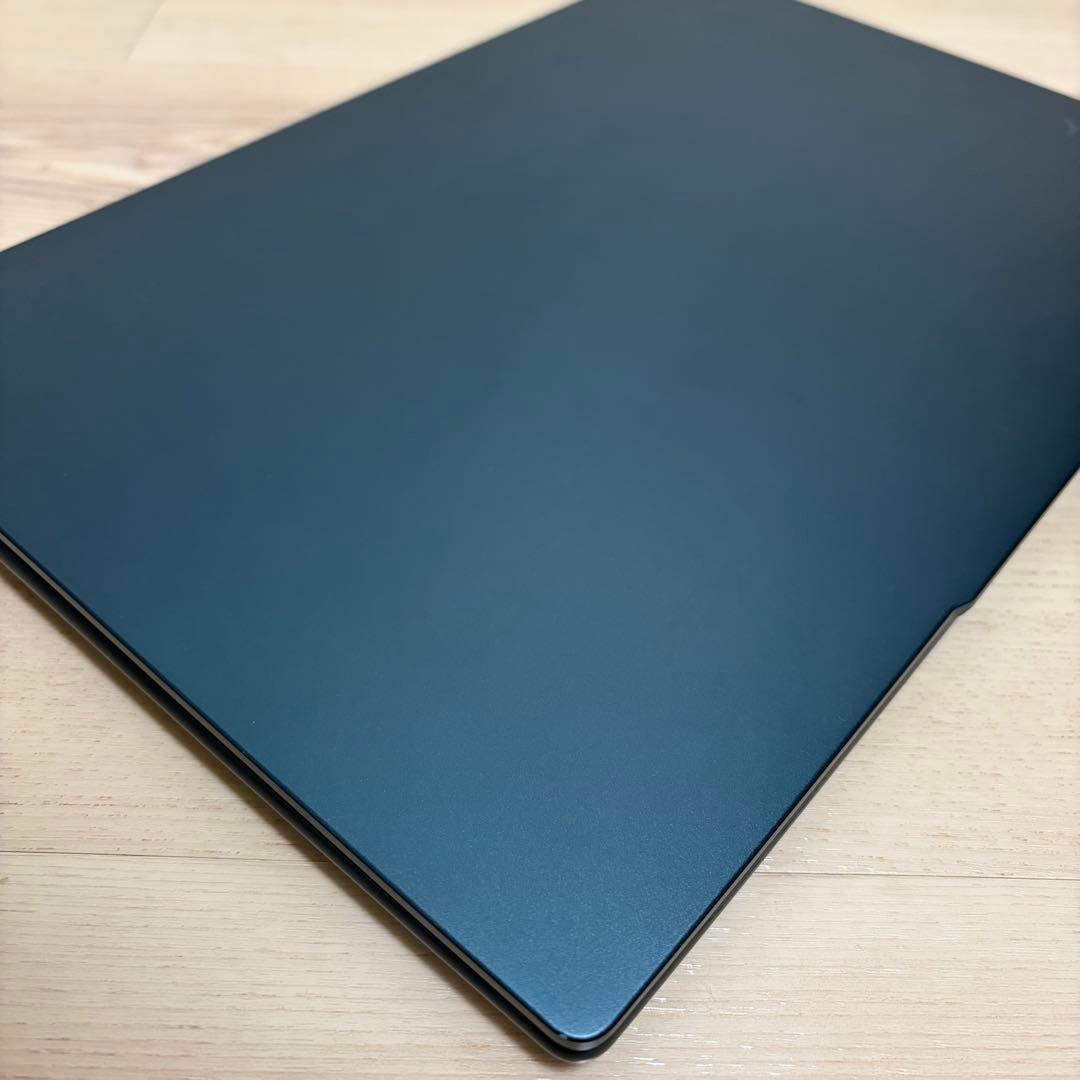 Lenovo Yoga Pro 7i Gen 8 14型　14IRH8