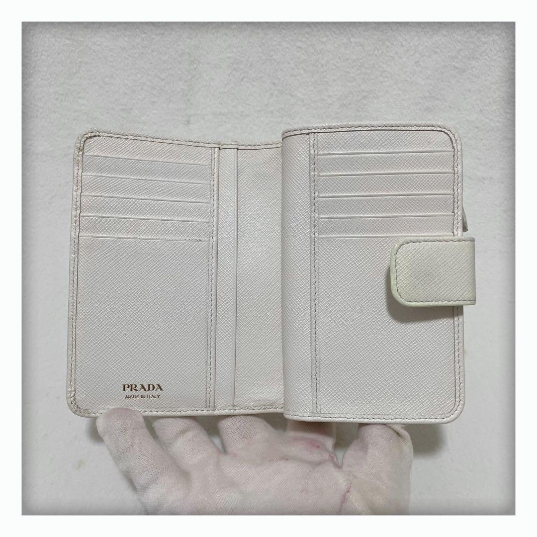 最終値下げ‼️ 極美品✨ PRADA プラダ サフィアーノ 二つ折り財布 ホワイト