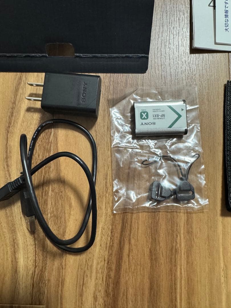 SONY コンパクトデジタルカメラ RX100M5