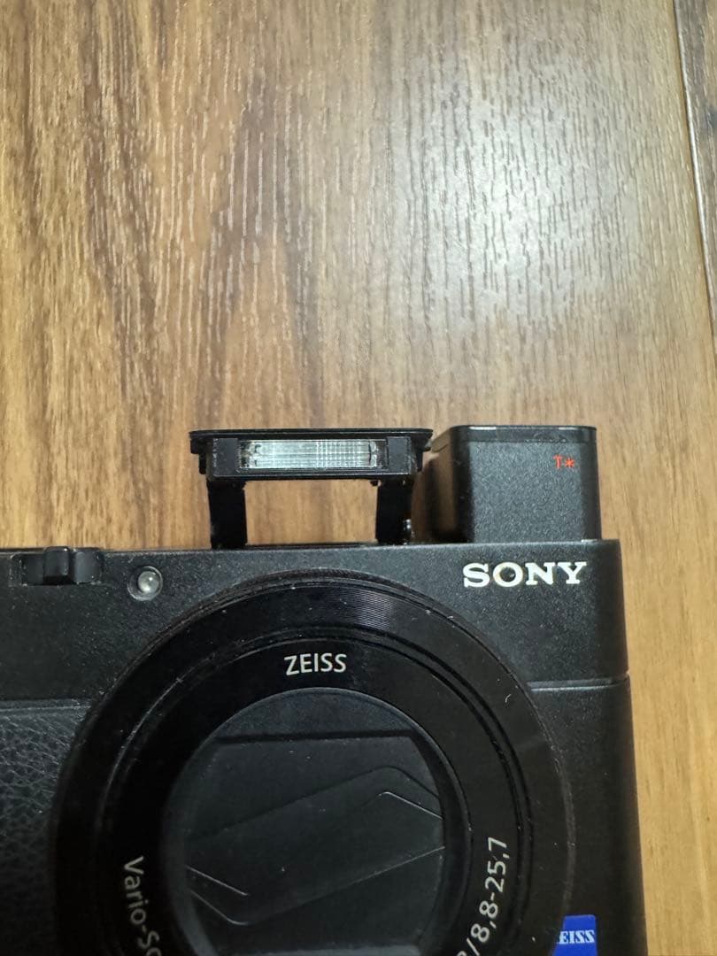 SONY コンパクトデジタルカメラ RX100M5