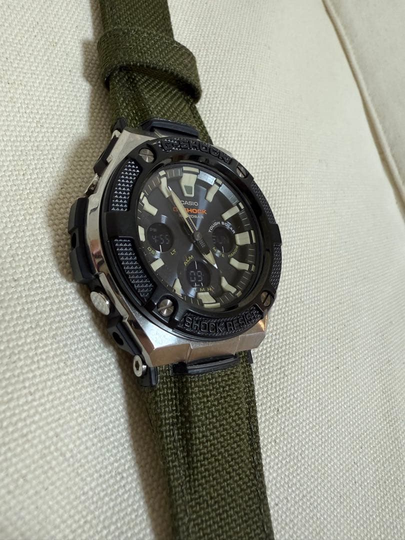 CASIO G-SHOCK　GST-S330AC 電波ソーラー　カーキグリーン