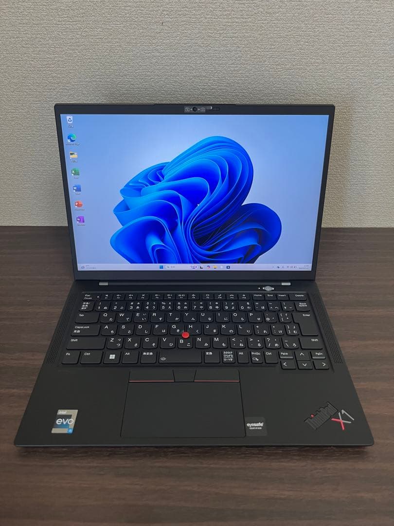美品ThinkPad X1 Carbon Gen10 i5-1235U