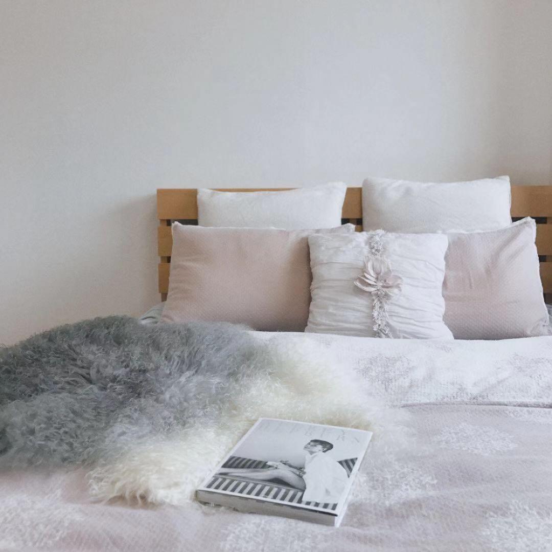 チベットラムフルスキン1匹物約60×95cmGY系　4枚分