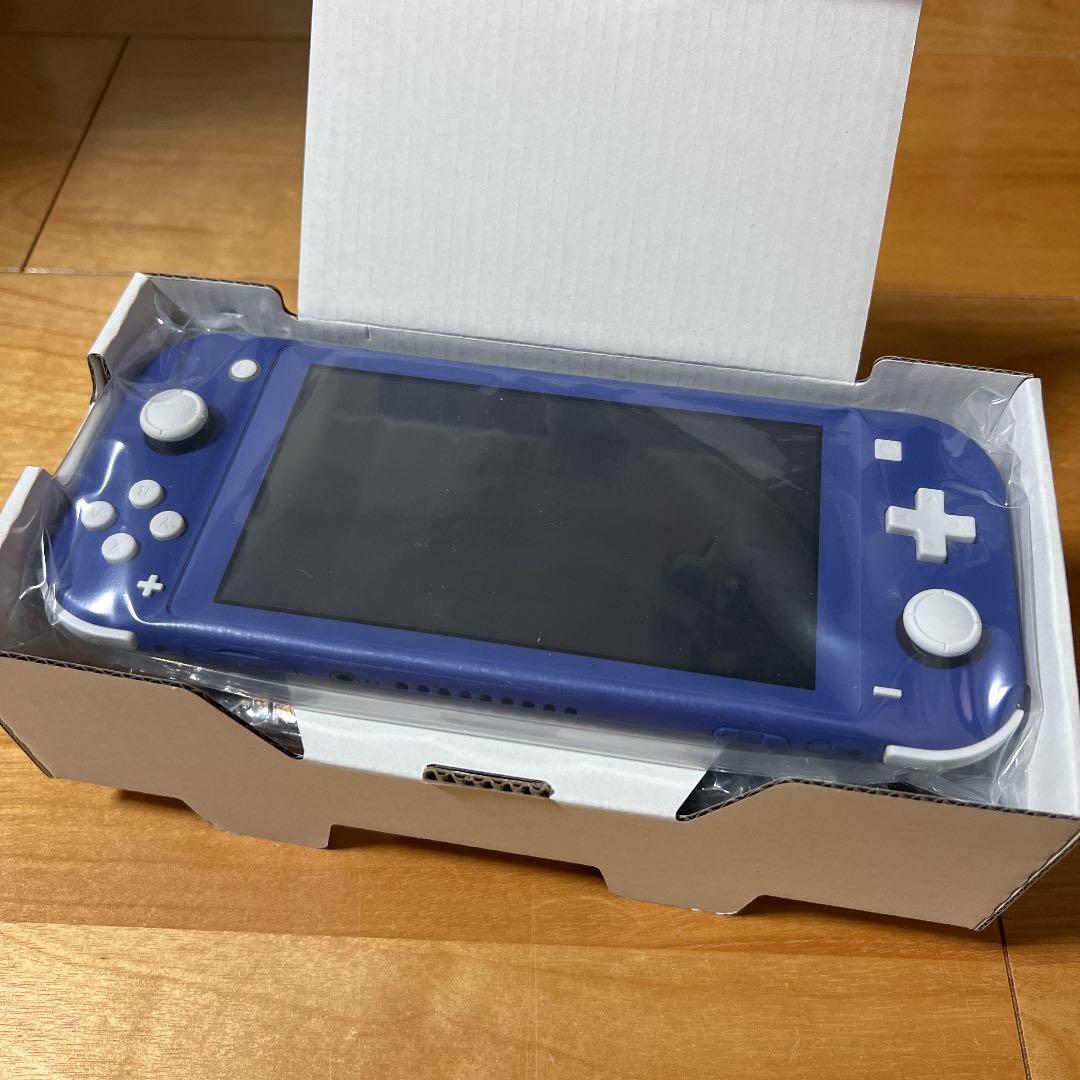 Nintendo Switch NINTENDO SWITCH LITE ブルー