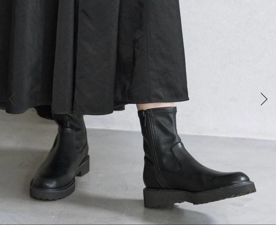 ルタロン3.5cmトラックソールフィットショートブーツ 黒