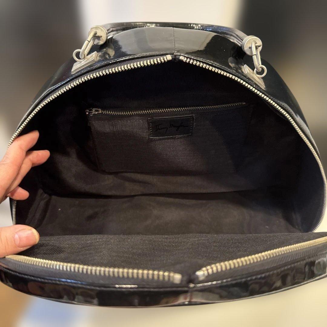 ティエリーミュグレーかまぼこ型ハンドバッグ/80年代ヴィンテージ