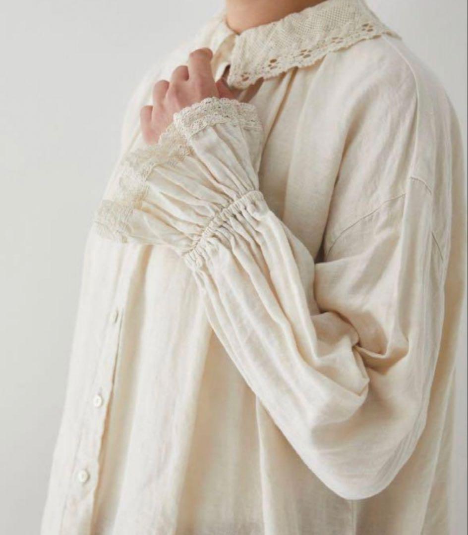 nest robe リネンレース襟ギャザーブラウス