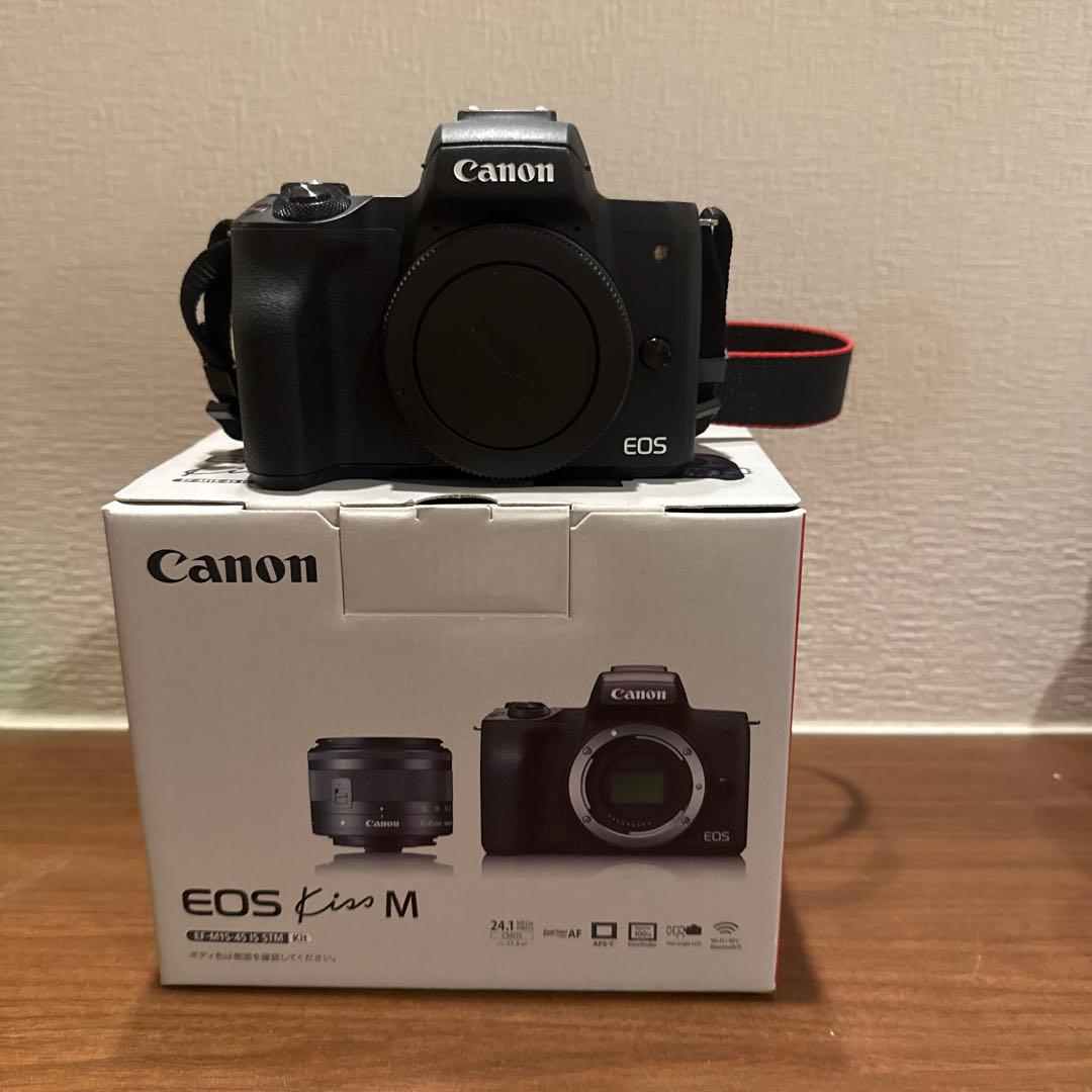 Canon EOS Kiss M ミラーレス一眼 本体レンズキット