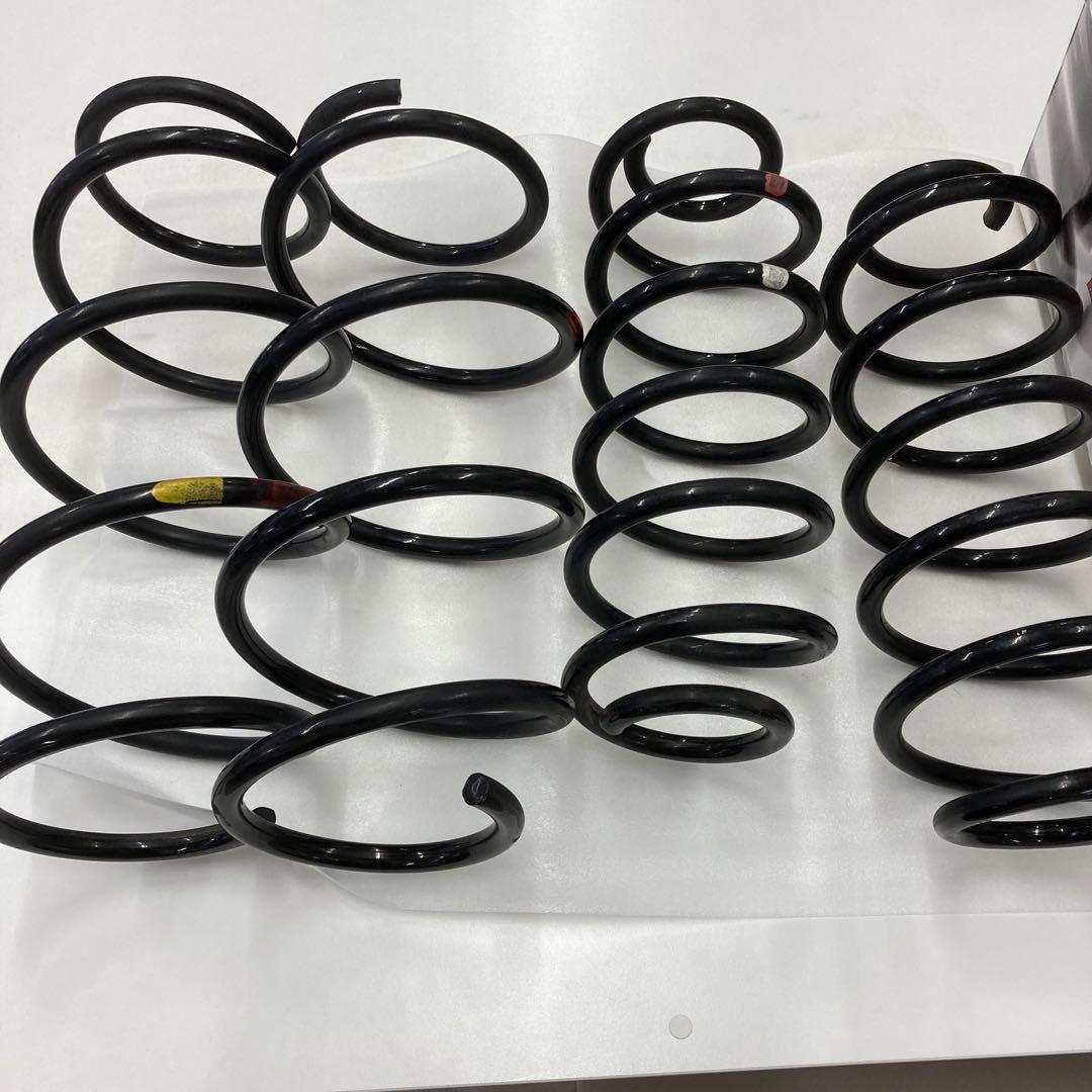 30 プリウス　純正　サスペンション