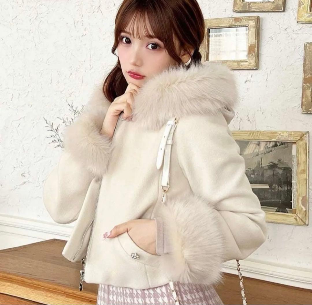 ピンク ファー付きダウンジャケット、ライダースジャケット　まとめ売り