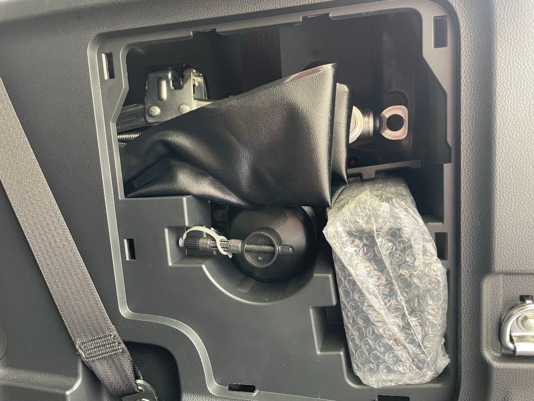 現行シエンタ用　純正ジャッキ＆レンチ、適合テンパータイヤのセット