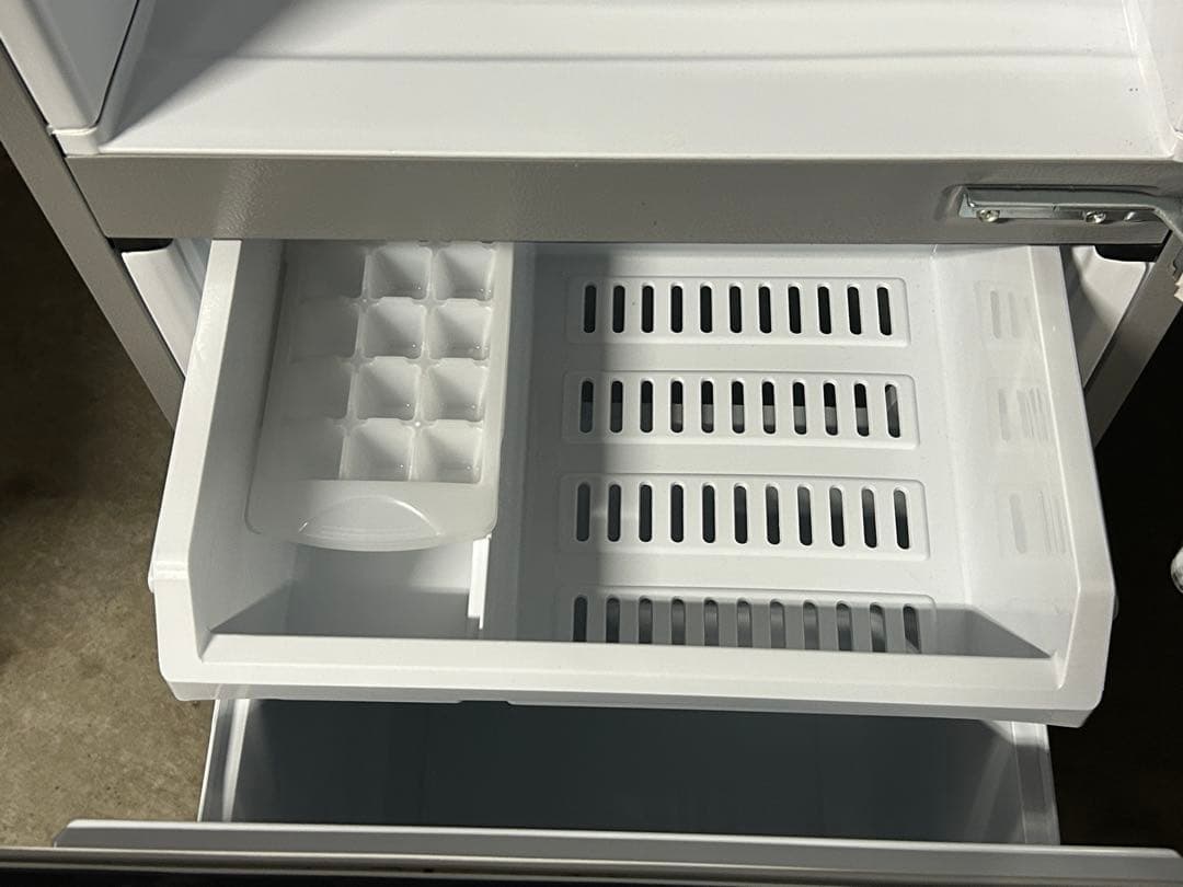 ☆山口県周南市下松市のみ送料無料　冷蔵庫 アクア 2022年製　126L