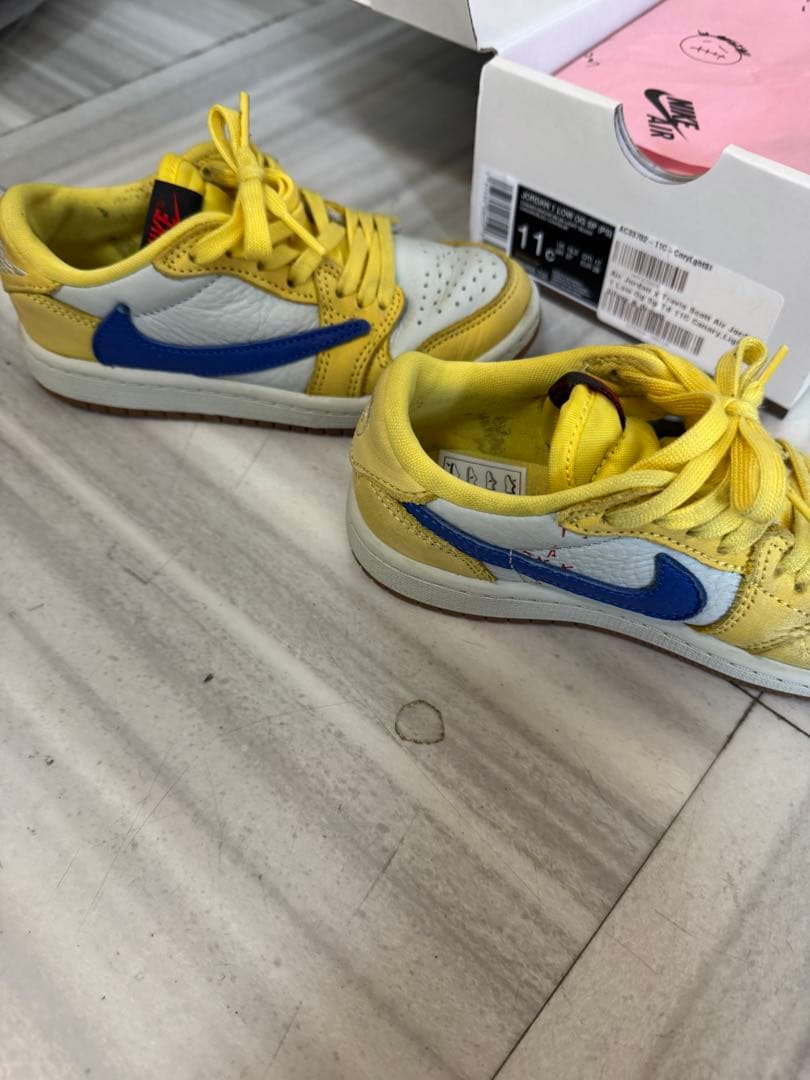 Travis Scott×Nike Air Jordan 1Low Canary