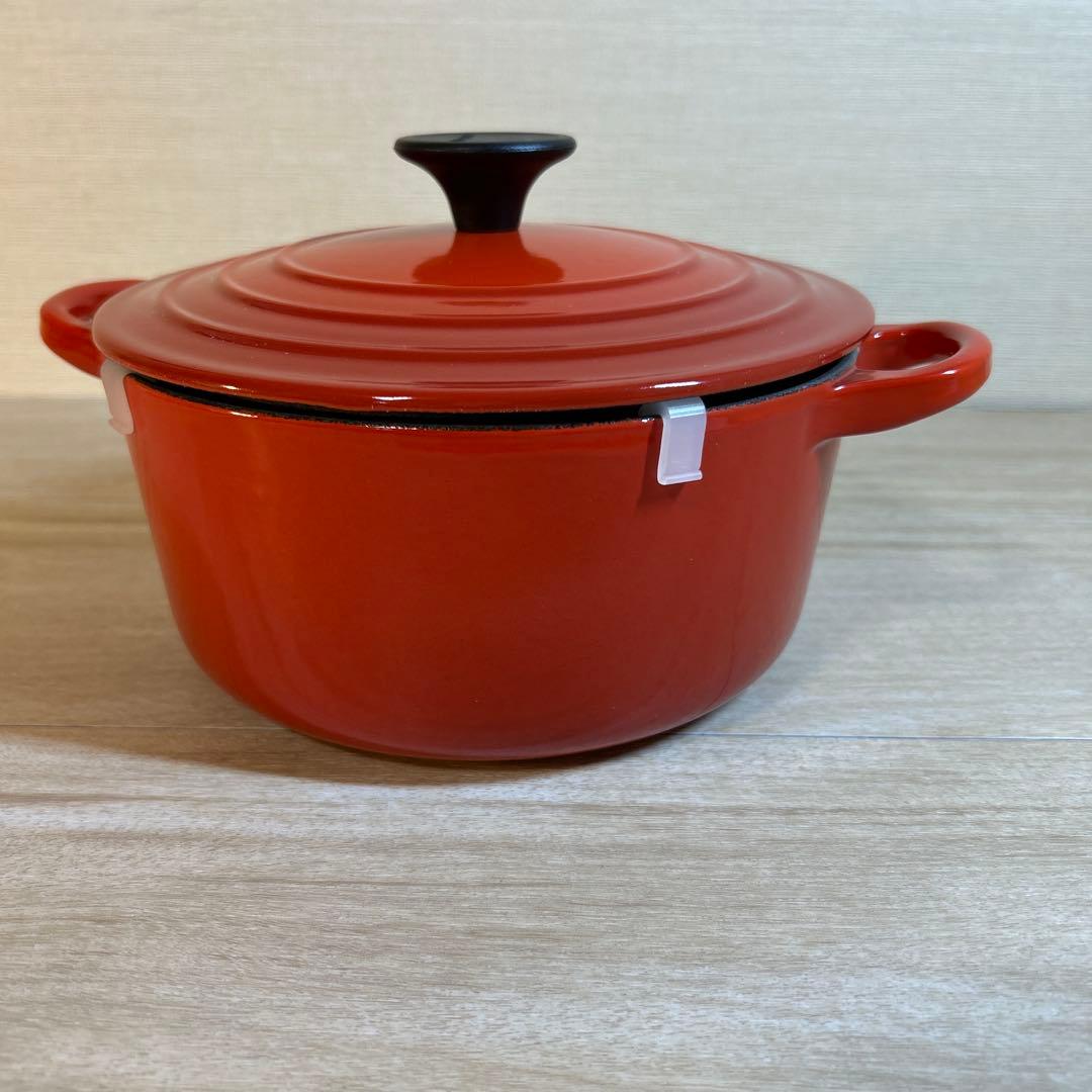 ルクルーゼ　ココットロンド　18cm チリレッド レッド　両手鍋　鍋