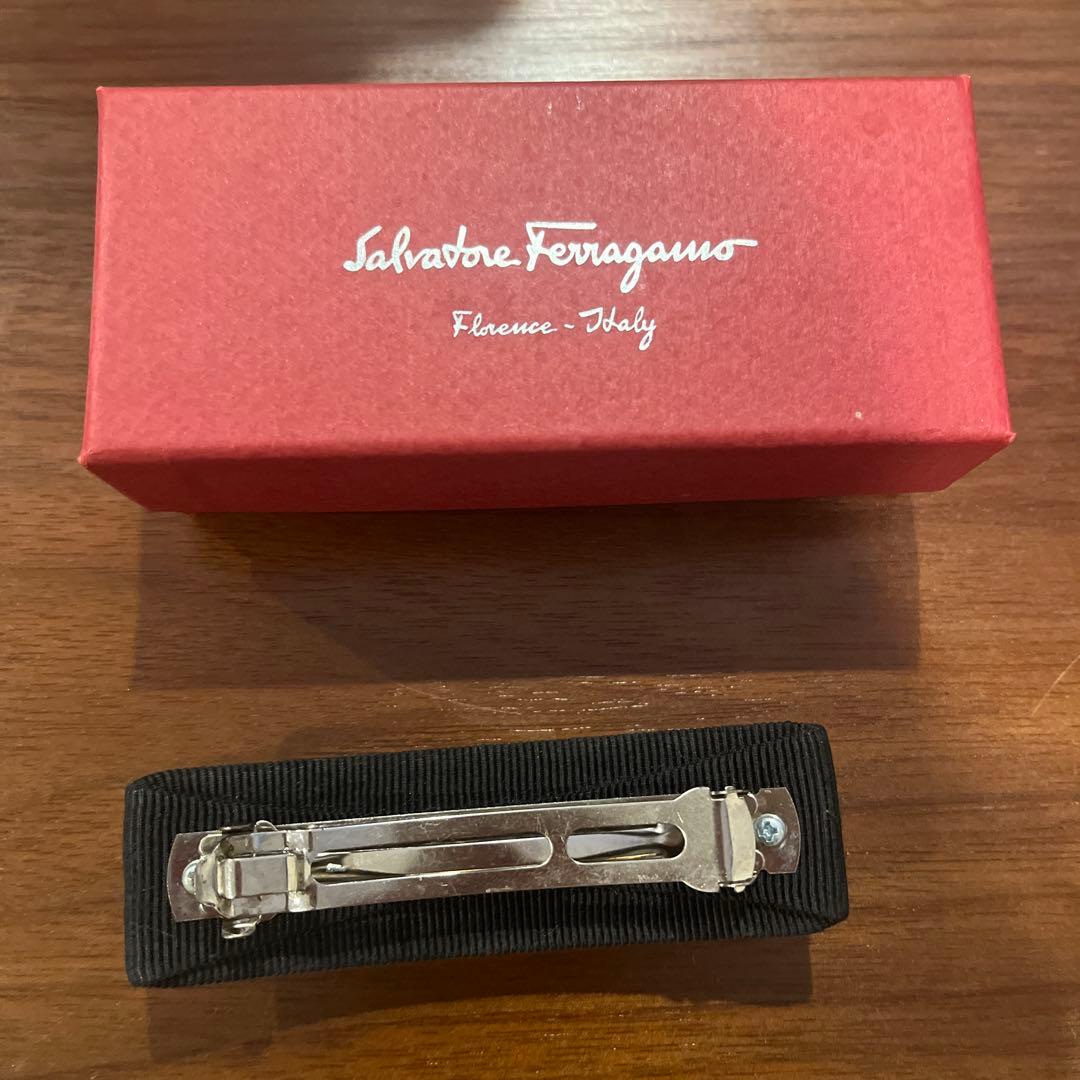 フェラガモ バレッタ 箱付き