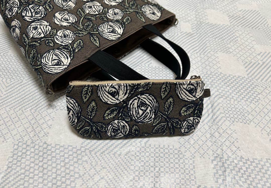 bellyの森さん 様 rosy コロりんトート