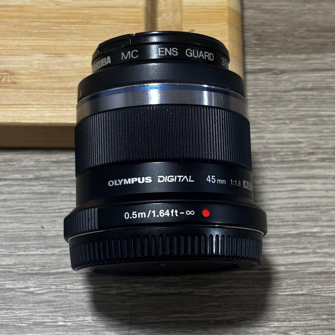 OLYMPUS OM-D E-M5 Mark II 本体＋レンズ4種＋ケース付