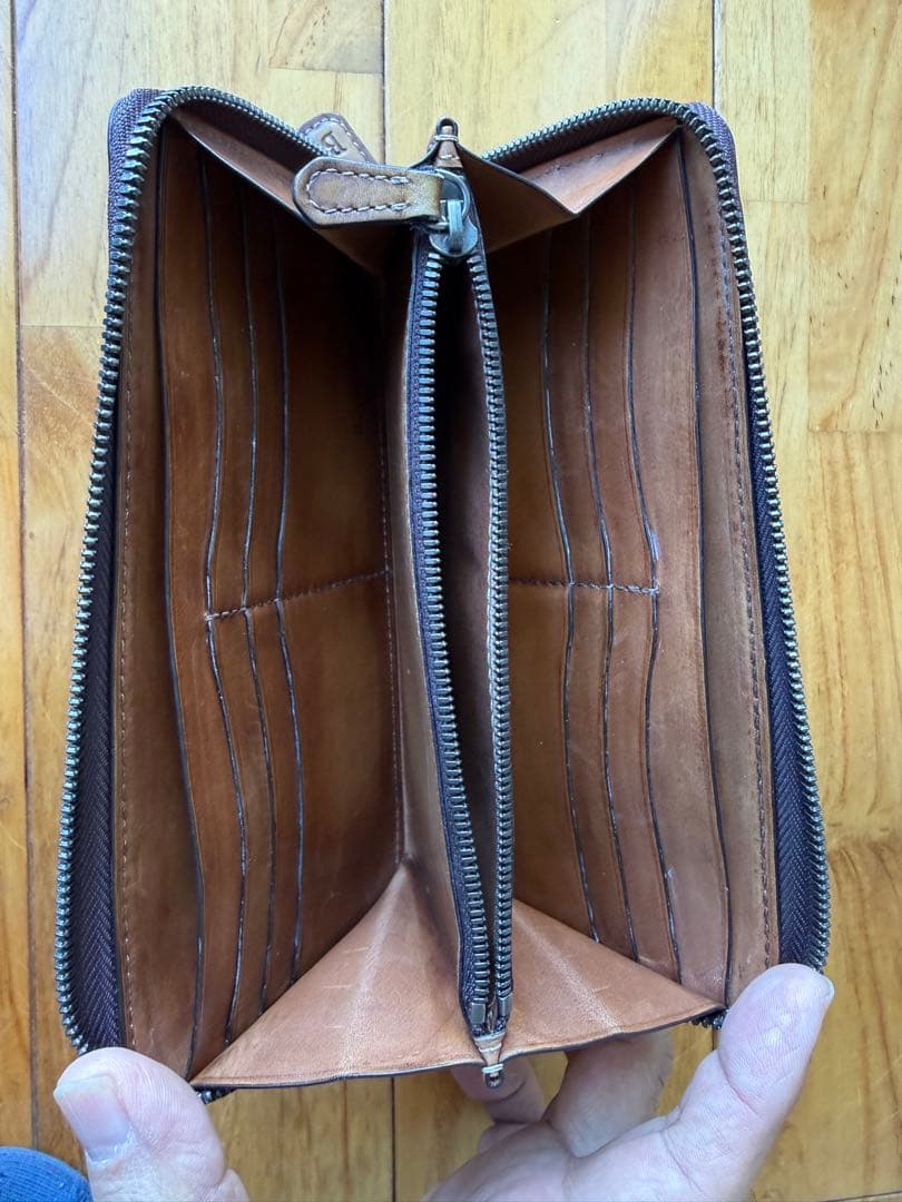 Berluti（ベルルッティー） ブラウンレザー長財布
