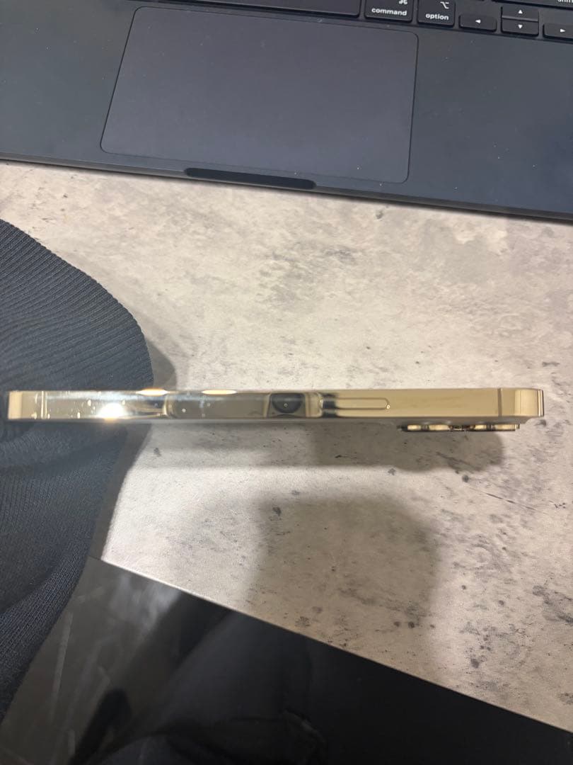 Haru iPhone 13 Pro ゴールド 本体